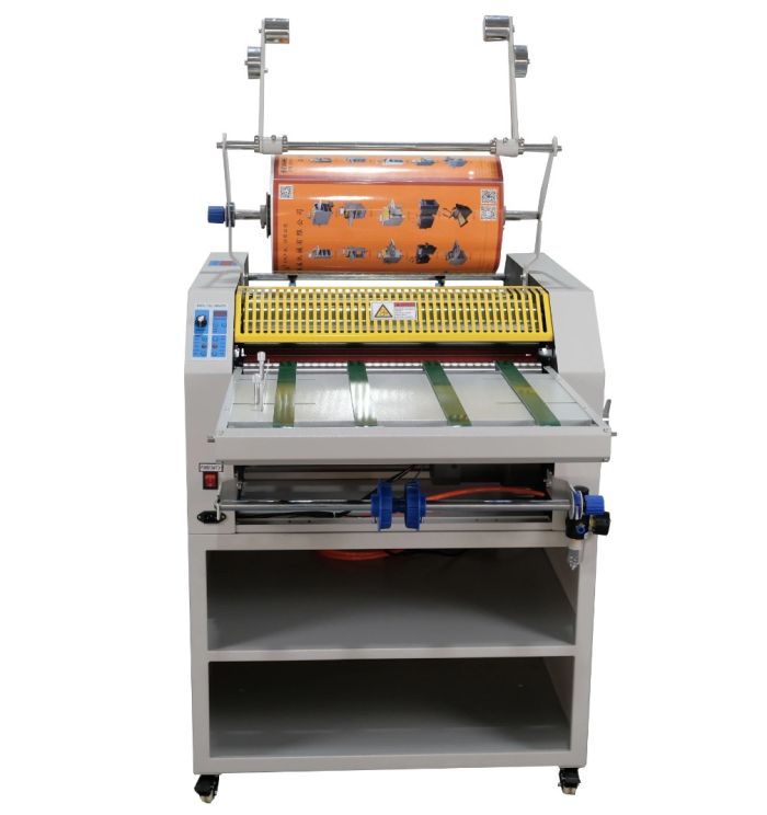 Рулонний ламінатор SMFM-520C 485мм